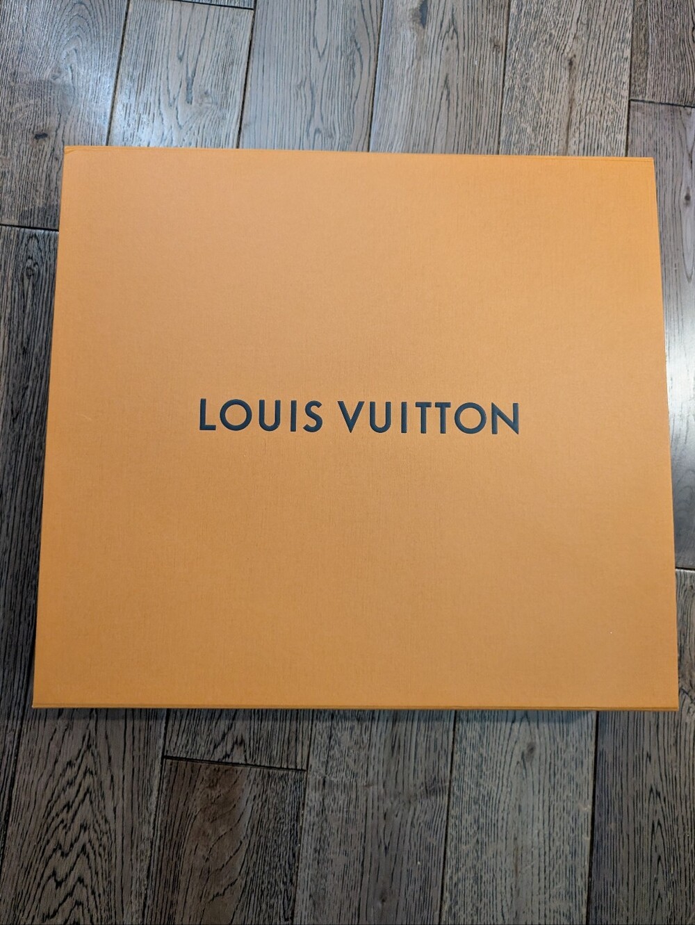 Louis Vuitton Large Box And Wrapping Ribbon ๐ - Picture 4 of 9